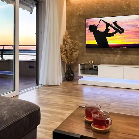 Apartmán 7 *